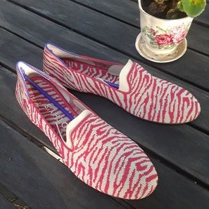 Red Zebra Rothy's size 8